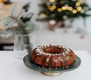 chocolate-and-orange-christmas-cake