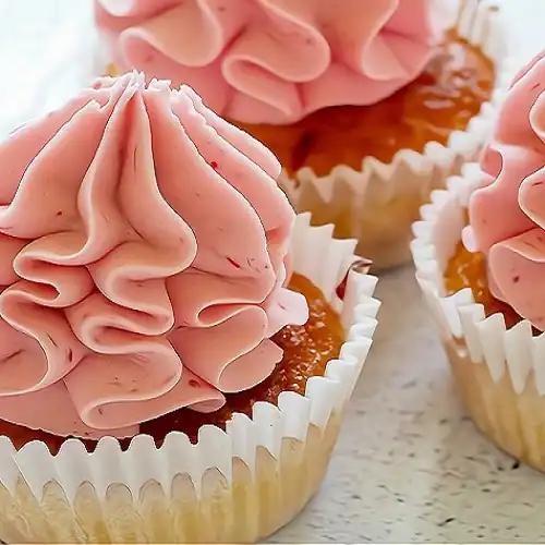 strawberry-filled-cupcakes-recipe